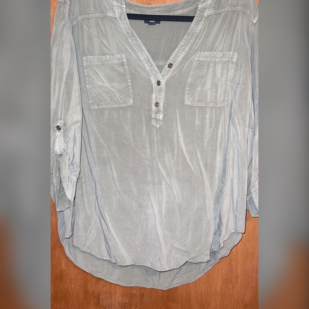 TORRID SIZE 2 olive green chambray pullover blouse